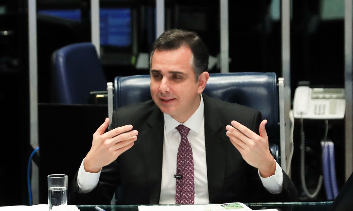 Rodrigo Pacheco, presidente do Senado, conduziu a reunião de votação da MP dos Ministérios (Foto: Agência Senado).